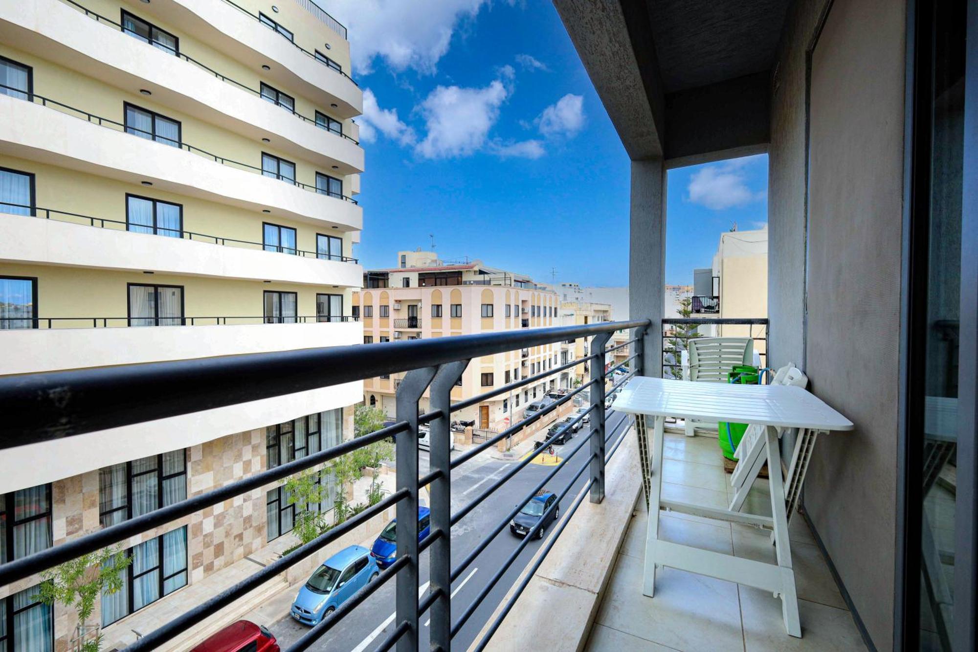 Modern 3Br Stylish & Spacious Apartment - Close To Sliema Promenade Gzira Exterior foto
